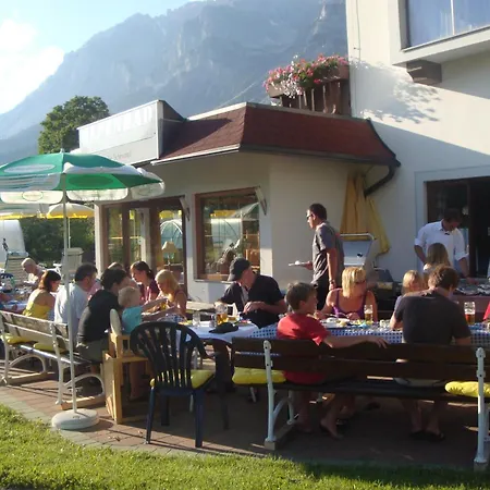 Apartahotel Alpenbad 3*